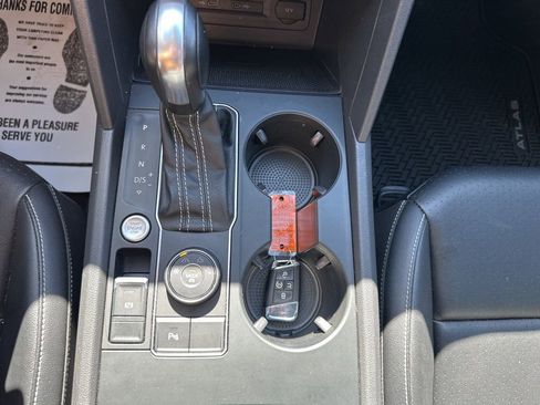 Used 2021 Volkswagen Atlas SE w/ Panoramic Sunroof Package image 25