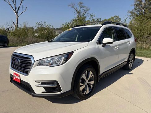 Used 2019 Subaru Ascent Premium AWD/4WD image 3