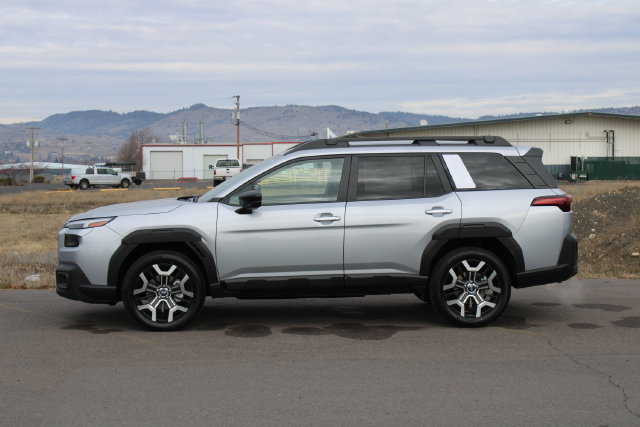 New 2026 Subaru Outback Touring XT AWD/4WD image 3