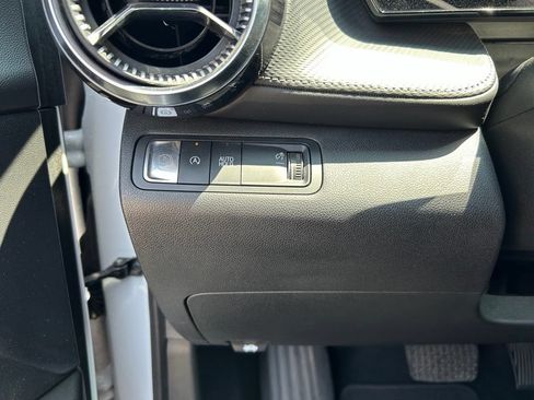 Used 2025 Chevrolet Equinox LT w/ Safety and Technology Package FWD image 25