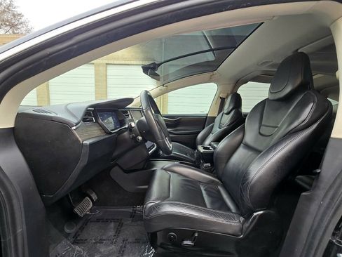 Used 2016 Tesla Model X 90D image 18