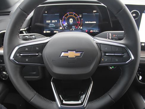 New 2026 Chevrolet Suburban High Country image 11