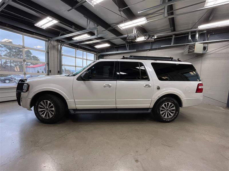 Used 2017 Ford Expedition EL XLT AWD/4WD image 2