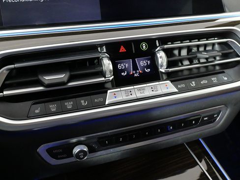 Used 2021 BMW X5 xDrive40i w/ Convenience Package image 56