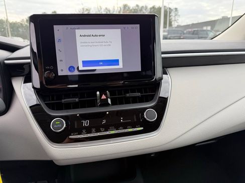 Used 2025 Toyota Corolla LE image 18