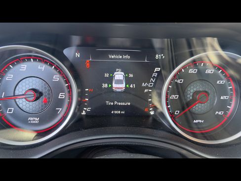 Used 2022 Dodge Charger SXT RWD image 11