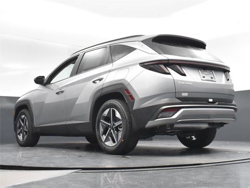Used 2025 Hyundai Tucson SEL image 13