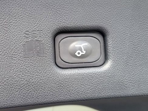 Used 2022 Lincoln Nautilus Reserve image 8