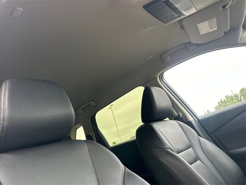 Used 2025 Nissan Rogue SL image 20