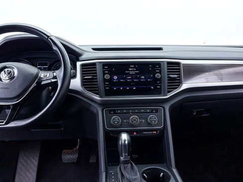 Used 2019 Volkswagen Atlas SE w/ Towing Package FWD image 7