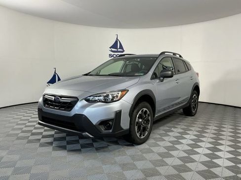 Used 2022 Subaru Crosstrek 2.0i AWD/4WD image 3