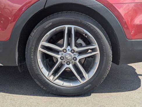 Used 2017 Hyundai Santa Fe Limited w/ Cargo Package AWD/4WD image 10