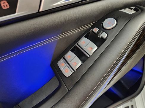 Used 2025 BMW X7 xDrive40i image 23