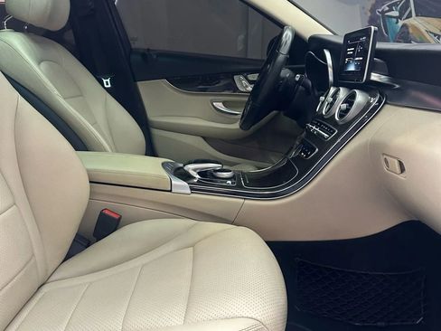 Used 2015 Mercedes-Benz C 300 Sedan image 27