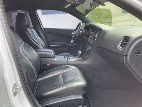 Used 2019 Dodge Charger SXT w/ Leather Interior Group RWD image 22