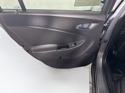 Used 2018 Chevrolet Volt Premier w/ Driver Confidence Package FWD image 26