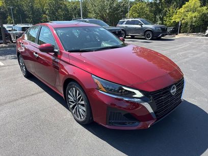 New 2025 Nissan Altima 2.5 SV w/ SV Premium Package