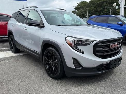 Used 2021 GMC Terrain SLE w/ Driver Convenience Package AWD/4WD image 18