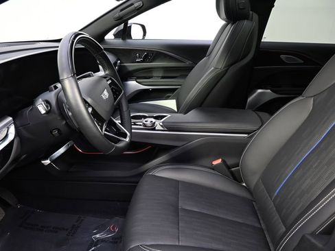 New 2025 Cadillac Lyriq Sport w/ LPO, Floor Liner Package AWD/4WD image 13