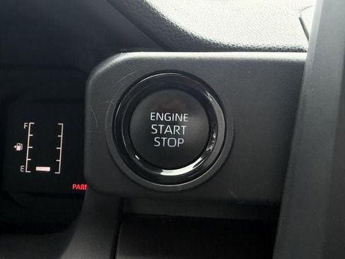 Used 2025 Toyota Tacoma TRD Sport AWD/4WD image 20