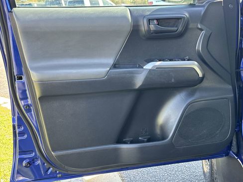Used 2022 Toyota Tacoma SR5 image 14