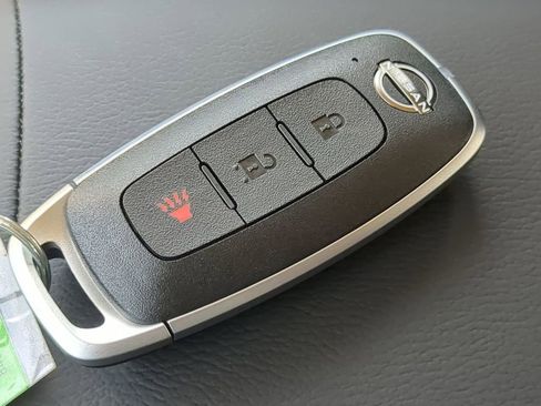 New 2026 Nissan Kicks S image 27