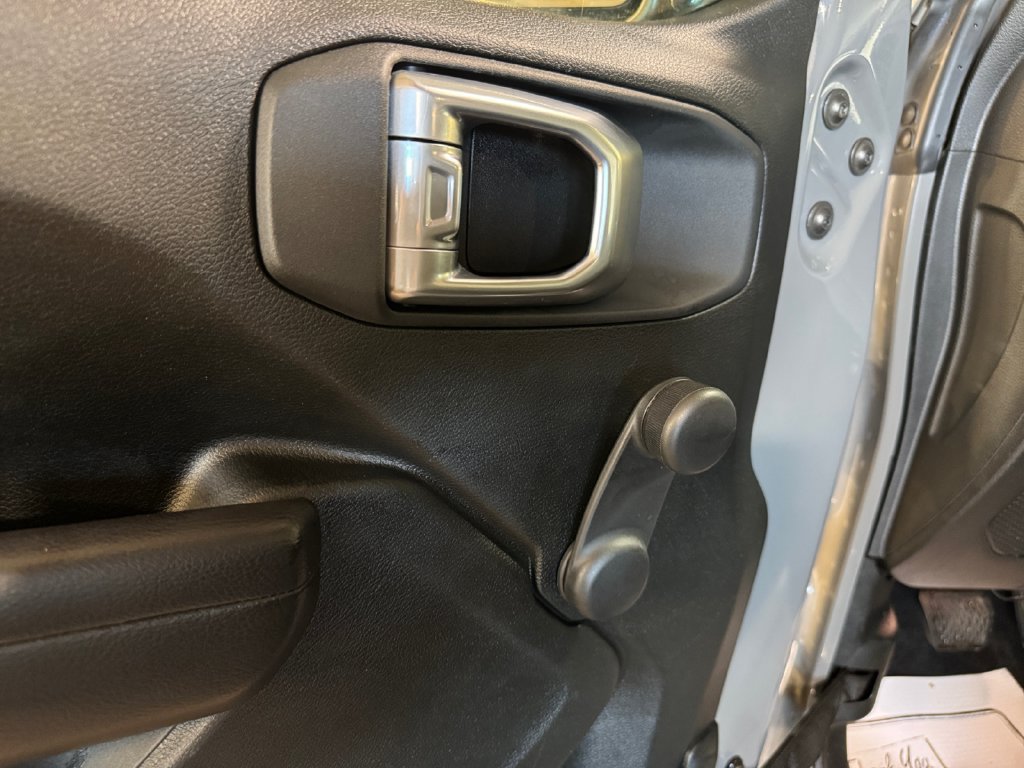 Used 2021 Jeep Wrangler Sport AWD/4WD image 14