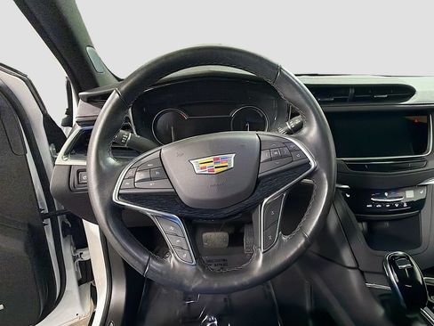 Certified 2023 Cadillac XT5 Premium Luxury AWD/4WD image 13
