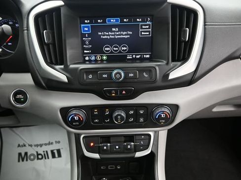 Used 2023 GMC Terrain SLE w/ Driver Convenience Package image 15