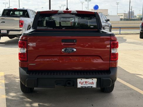 Certified 2024 Ford Maverick Lariat FWD image 7