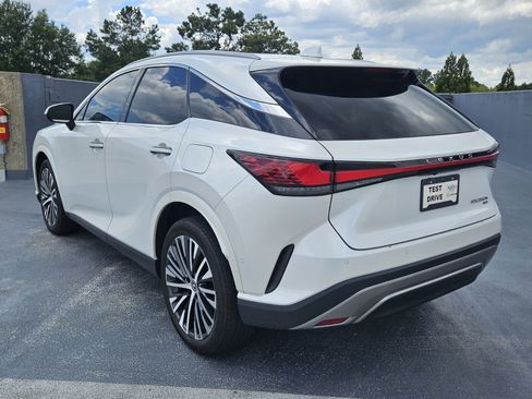 Used 2025 Lexus RX 350 w/ Convenience Package AWD/4WD image 3