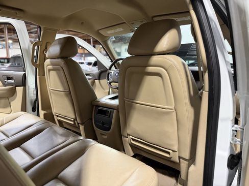 Used 2013 GMC Sierra 3500 Denali image 24