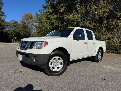 Used 2013 Nissan Frontier S image 27
