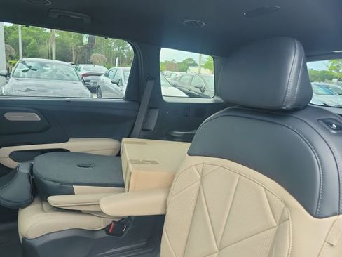 New 2027 Kia Telluride EX FWD image 10