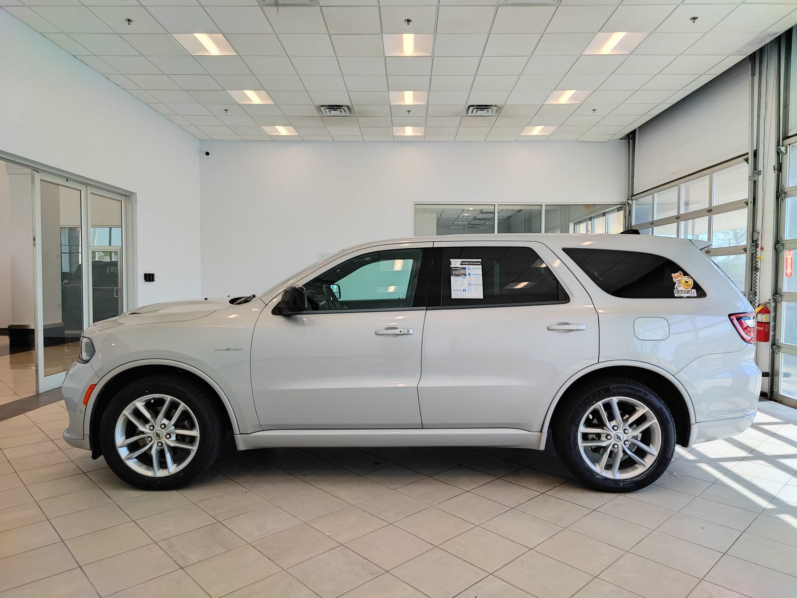 Used 2023 Dodge Durango R/T AWD/4WD image 6