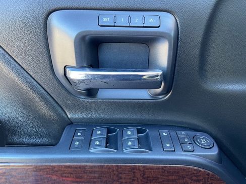 Used 2018 GMC Sierra 1500 SLT image 26