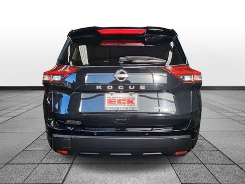 Used 2024 Nissan Rogue SV image 6