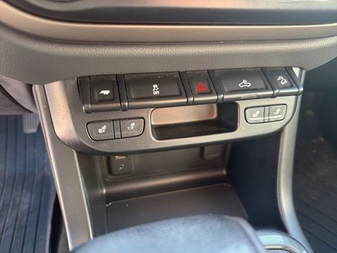 Used 2018 Chevrolet Colorado Z71 image 10