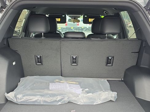 New 2026 Chevrolet Equinox ACTIV w/ Convenience Package III AWD/4WD image 9