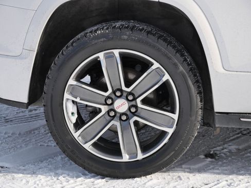 Used 2017 GMC Acadia Denali w/ Technology Package image 11