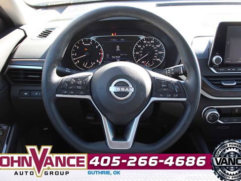 Used 2023 Nissan Altima 2.5 SV image 28