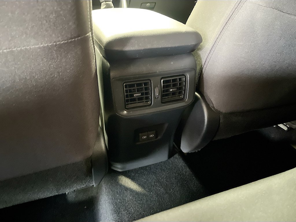 Used 2025 Toyota RAV4 SE w/ Convenience Package AWD/4WD image 26