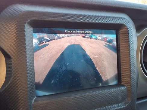 Used 2019 Jeep Wrangler Unlimited Sport S image 24