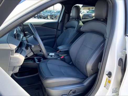 Certified 2025 Ford Mustang Mach-E GT image 8