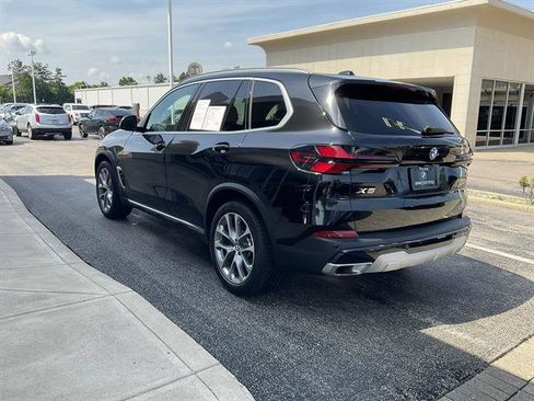 Certified 2024 BMW X5 xDrive40i w/ Premium Package AWD/4WD image 2