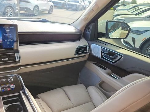 Certified 2024 Lincoln Navigator L Reserve AWD/4WD image 24