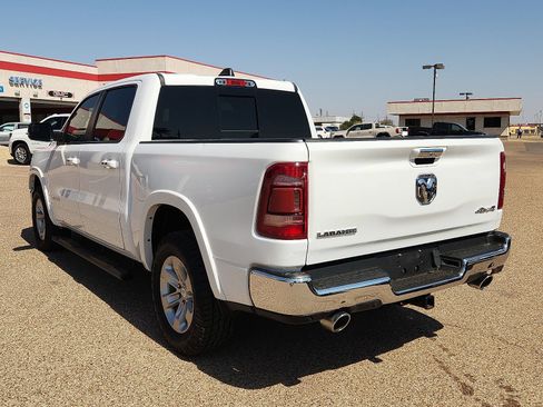 Used 2022 RAM 1500 Laramie AWD/4WD image 3