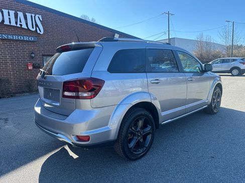 Used 2020 Dodge Journey Crossroad image 6