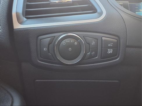 Used 2024 Ford Edge ST-Line w/ Class II Trailer Tow Package image 11