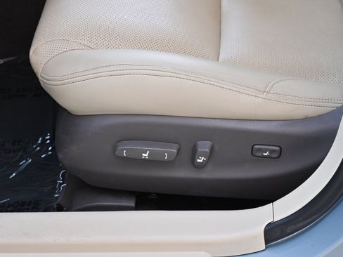 Used 2011 Lexus IS 250 w/ Premium Pkg Value Edition image 21